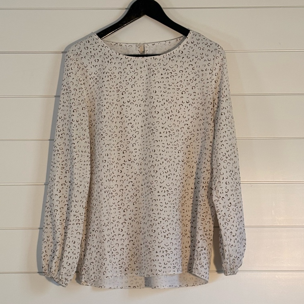 Elegant Cream Patterned Women's Top